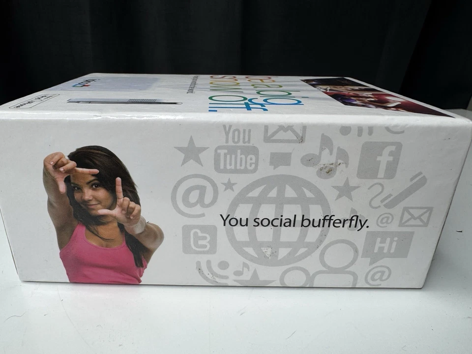 General Imaging PJ205 IPICO Hand-Held LED Projector for iPod & iPhone Open Box - Image 4 of 4