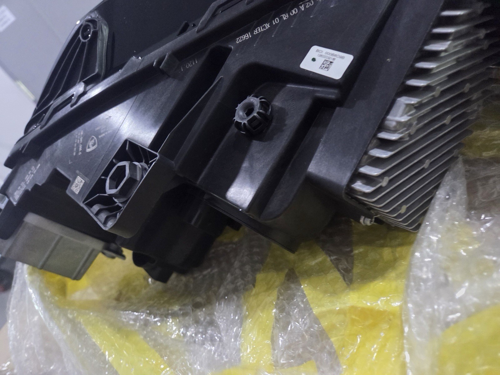 OEM 2024 Lamborghini Urus S Left Driver LED Headlight Assembly 4ML941035C