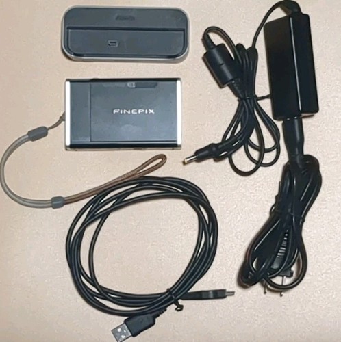 Fujifilm FinePix Z1 5.1MP Digitalkamera Konvolut Akku, Ladegerät, SD-Karte, USB!!