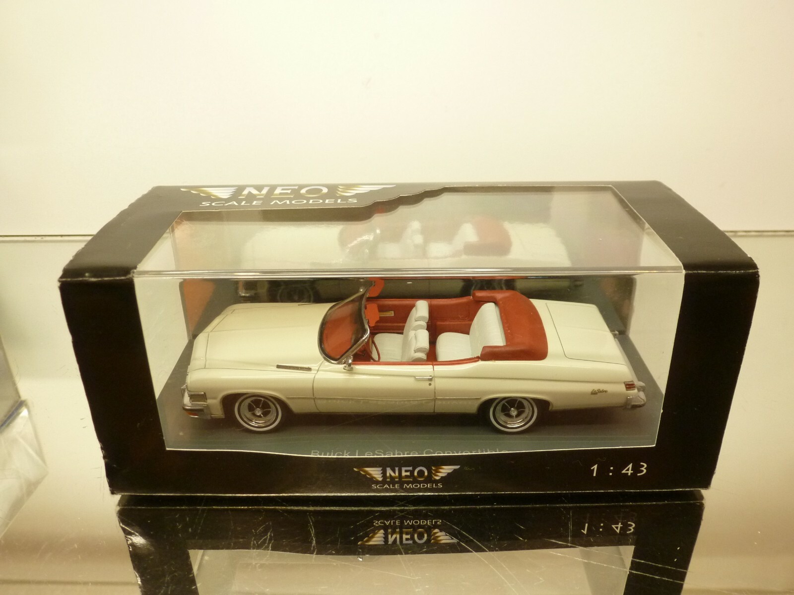 Picture 1 of 8