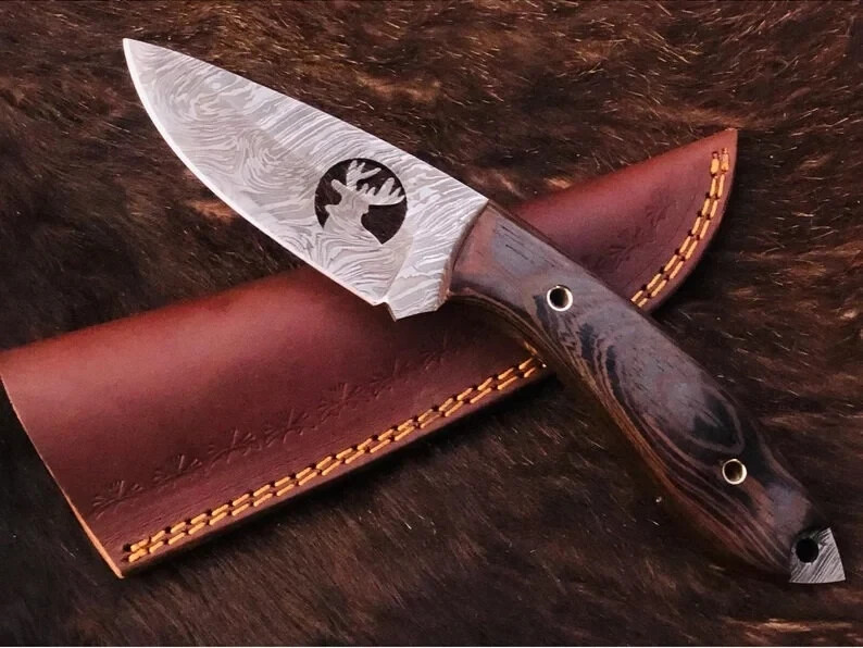 Hand Forged Damascus Steel Skinner Knife