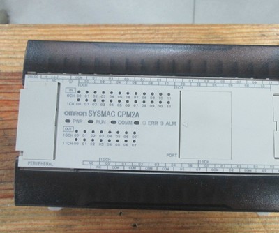 One Used OMRON PLC CPM2A-40CDT-D CPM2A40CDTD