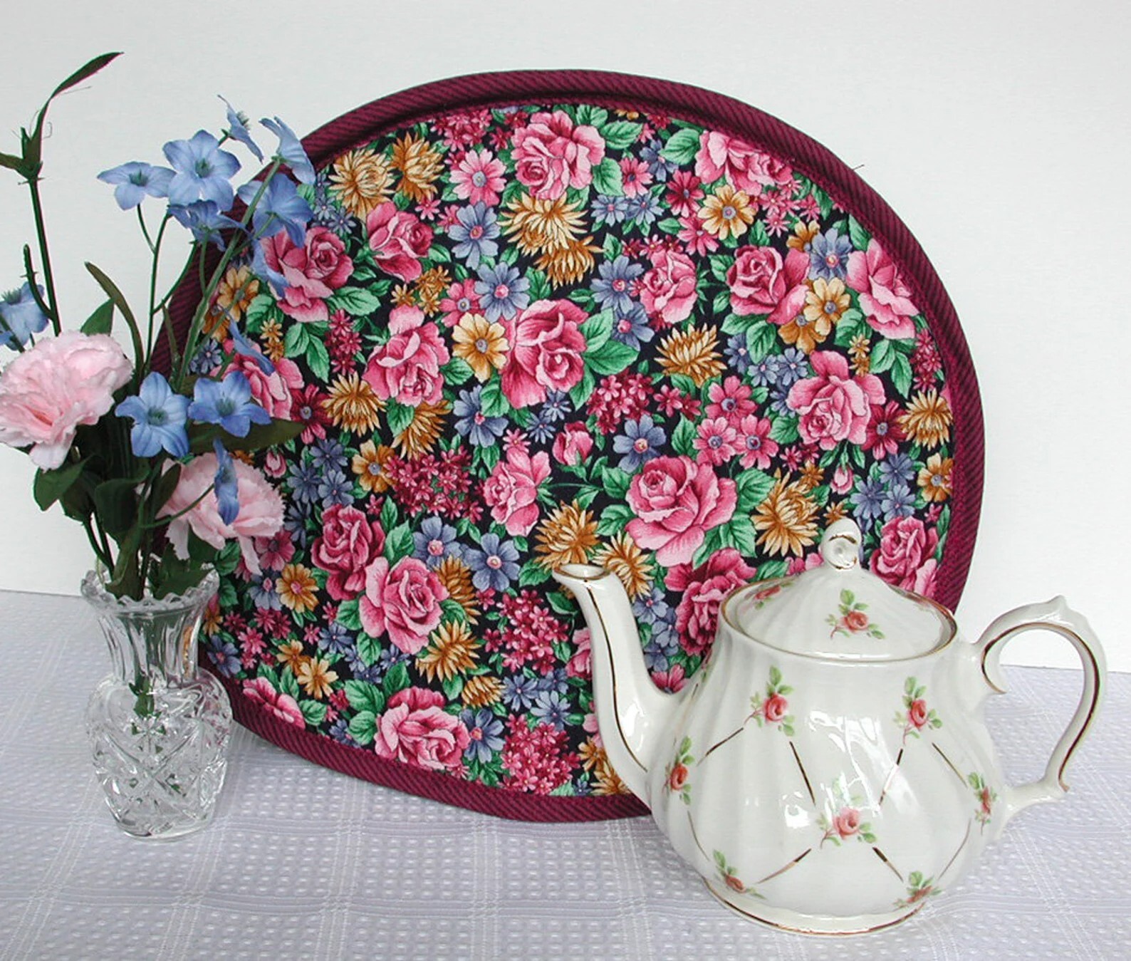 Tea Cozy, Tabard, Coffee Carafe Cozy, Cover, Insulated, Engl