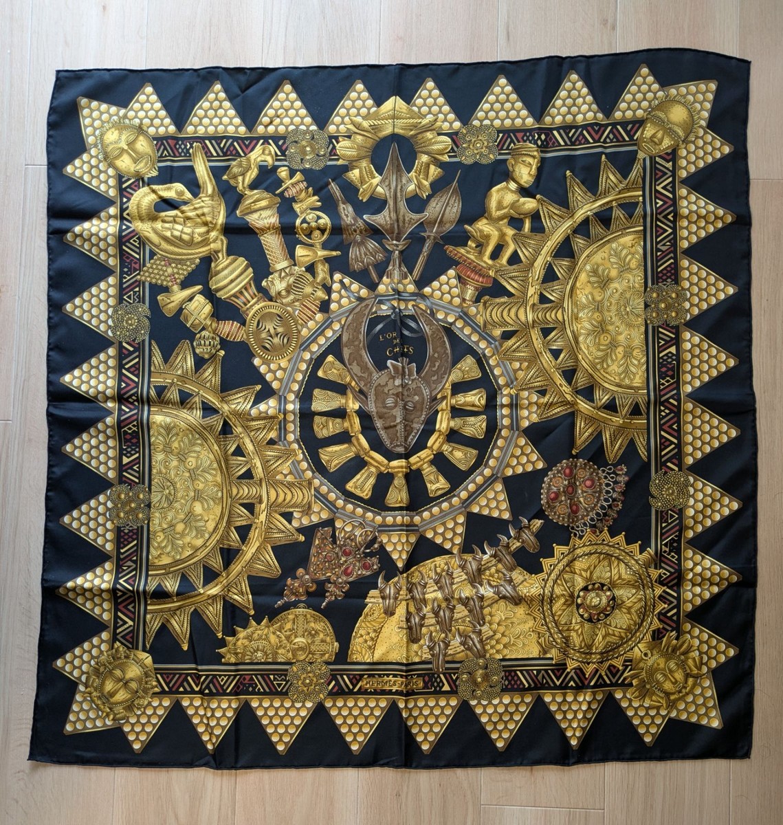 Hermes Carré 90 Scarf LOR DES CHEFS Gold of the Chefs/100% Silk