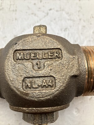 1'' Mueller NL-A Valve 1 1/4  Brass