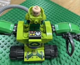 Lego Juniors: Batman & Superman vs. Lex Luthor 10724 claw rover only kryptonite