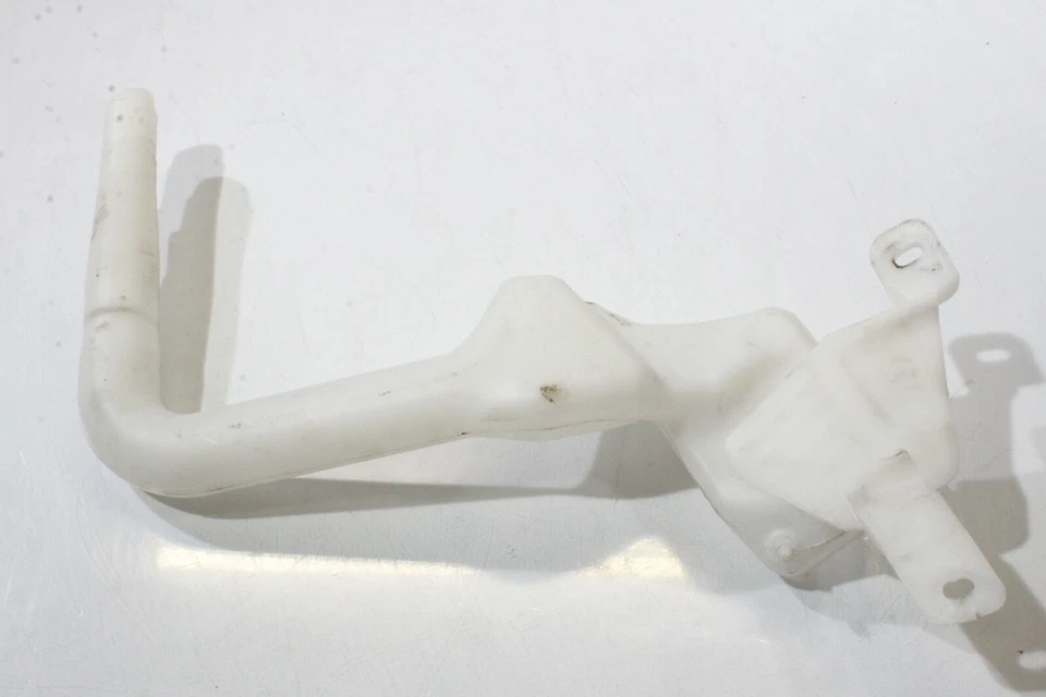 Mercedes-Benz E55 AMG 2004 parabrisas lavado líquido llenado tubo de cuello A1253 Foto 2 de 4