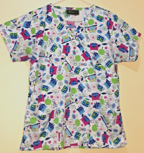 Women's Bonita Owl V Neck Scrub Top Short Sleeve Bright Colors Size Medium - Picture 2 of 5