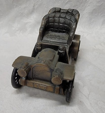 Banthrico 1906 Oldsmobile 1996 Vintage Metal Car Bank 5"