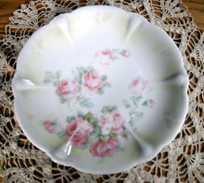 Vintage Silesia 8 7/8'' White & Green Plate w/ Pink Roses ~