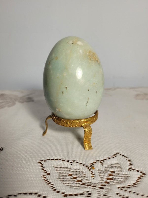 Metal Stand For Rocks, Spheres, Soft Blue/green Egg 2.75" Included
