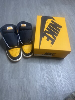 Air Jordan 1 Retro Hi OG Taxi Mens Shoe Size 7 Yellow Black 555088-711