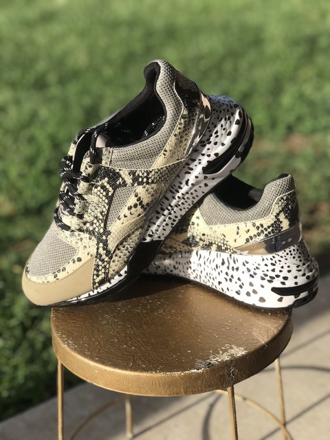 steve madden cliff snake