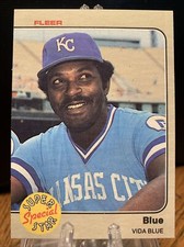 1983 Fleer Baseball Card #643 V.Blue/Black-Blue