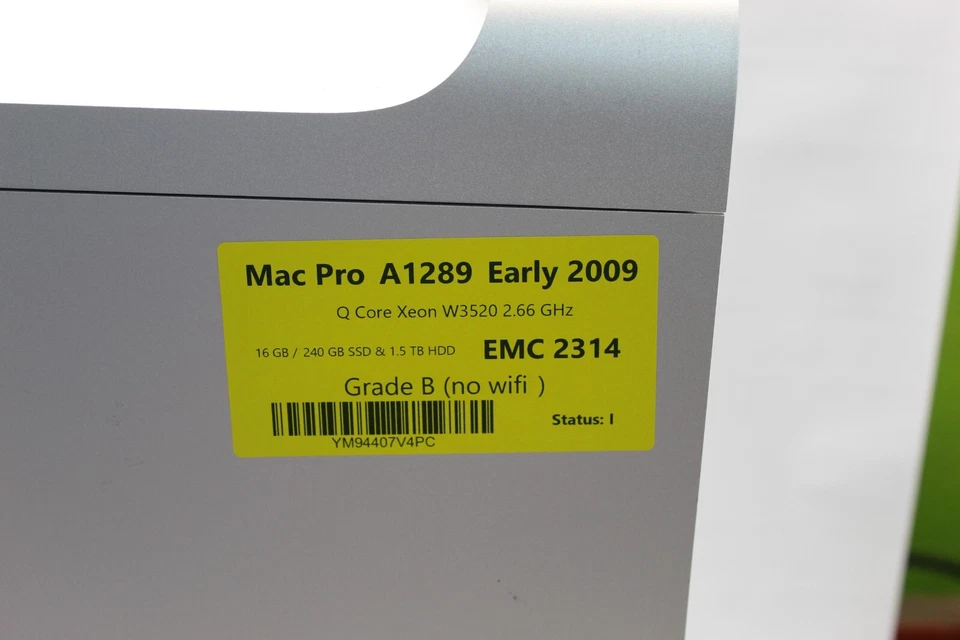 Apple Mac Pro A1289 2009 (Xeon W3520 16GB RAM 250GB SSD 1.5TB HDD) - Image 2 of 4