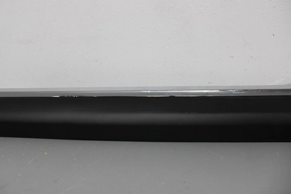2011 2013 TOYOTA HIGHLANDER RIGHT SIDE FRONT DOOR MOLDING Foto 4 de 4