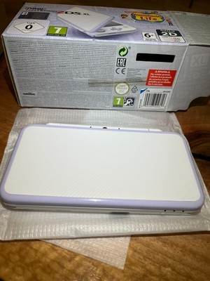NewNintendo 2DS XL Tomodachi Life Edition-excellent condition-original packaging