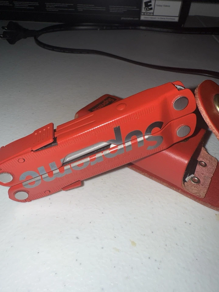 Barra de refuerzo Supreme®/Leatherman® Foto 2 de 4