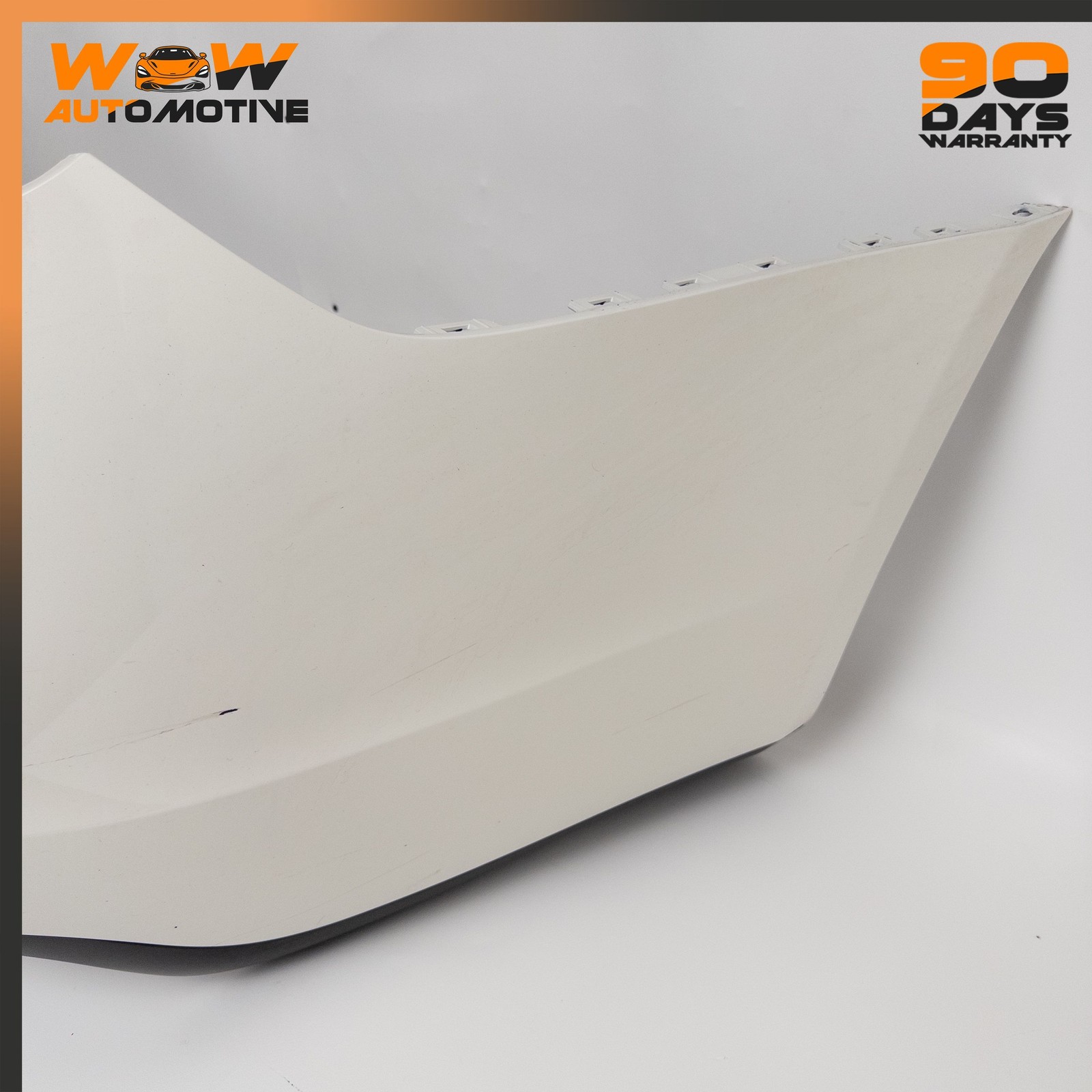 13-19 MASERATI QUATTROPORTE GTS REAR BUMPER COVER REFLECTOR ASSEMBLY WHITE OEM