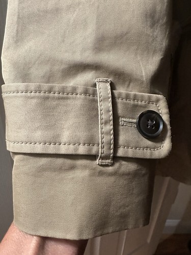 Gabardina Banana Republic para mujer color tostado con volantes talla mediana M impermeable - Imagen 8 de 10
