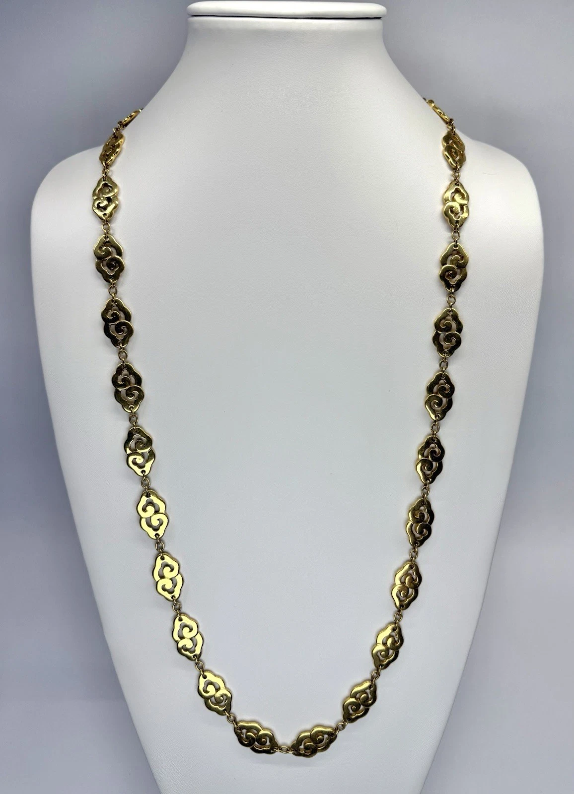 TRIFARI Crown Hang Tag Gold Tone Designer Link Vintage Necklace Jewelry 34” N156