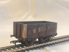 Bachmann Branchline 37-162 OO Gauge R.W. Hill & Son 8 Plank Wagon Weathered