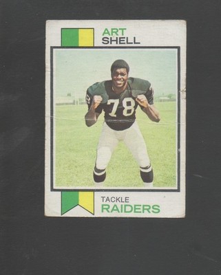 1973 Topps Football Card #77 Art Shell-Oakland Raiders poor Card