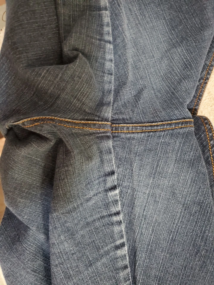 Pantalones de mezclilla capri para mujer MainStreet Blues talla 24W azul Foto 4 de 4