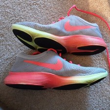 Nike Revolution 4 AR2417-001 Running Shoes/ Sneakers Size 6Y Excellent Condition