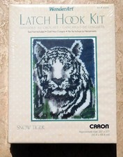 NEW SNOW TIGER WHITE BLACK Latch Hook Kit 4296 20" x 27" WONDER ART CARON