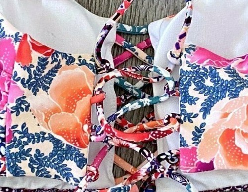 NEW EXPRESS FLORAL LACE UP STRAPPY BIKINI SWIMSUIT TOP SIZE XS - Picture 4 of 5