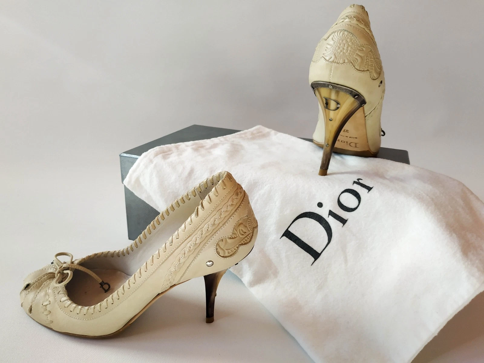 Christian Dior cuir crème collection RARE escarpins vintage talons chaussures pointure 37 UK4