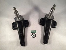 Allmakes 4x4 Rear Shock Absorber Mount Upper (PAIR) - NRC7981