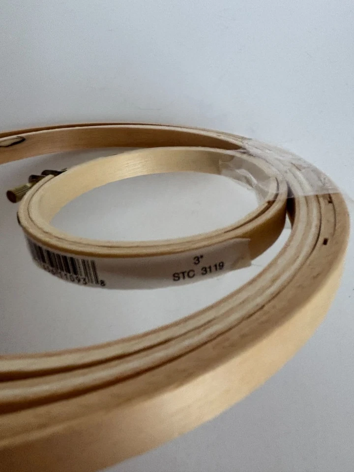 Embroidery Hoop Set 3 Pieces 3, 5, 6 inch Wood With Metal Fasteners Cross Stitch - Image 3 of 4