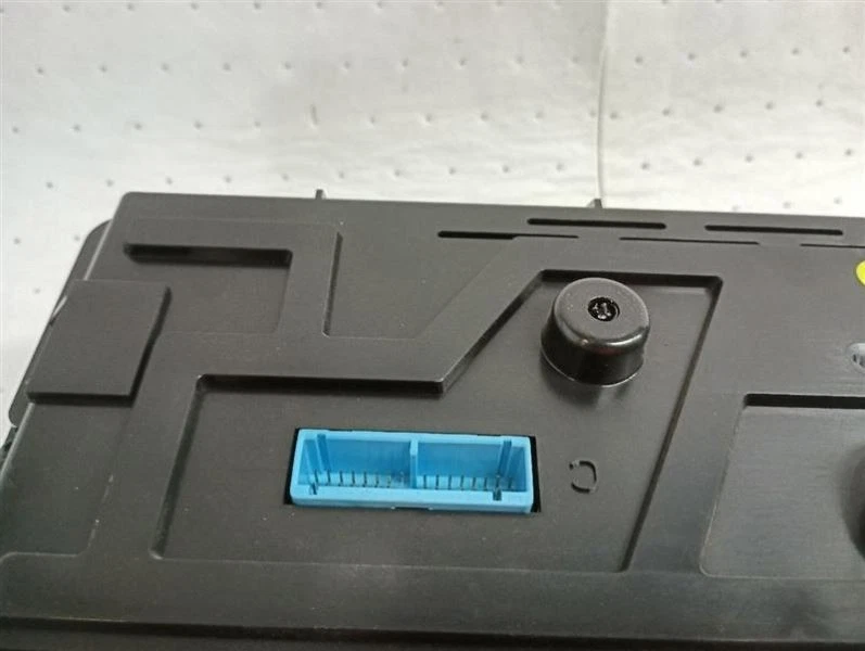 20739260-P02 Volvo VN Velocímetro Cluster (10911266 Foto 4 de 4