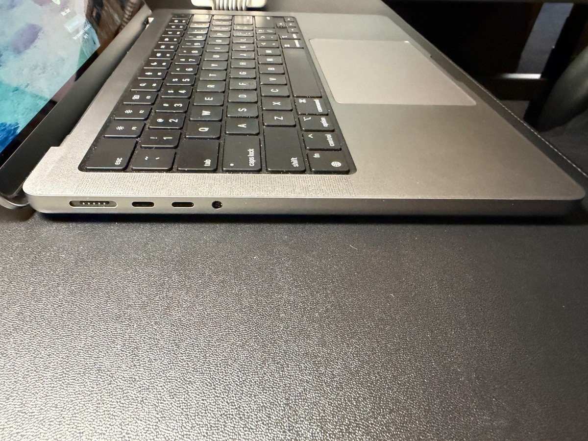 【美品】MacBook Pro 14インチ M2 Max 32GB 1T SSD Buy Apple MacBook Pro 14