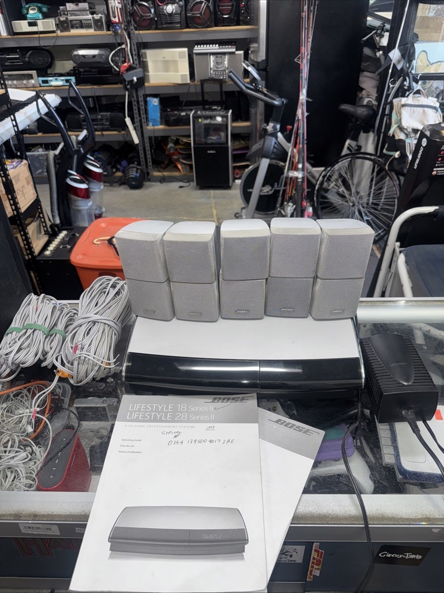 Bose Lifestyle AV18 Media Center Supply Double-Stack Speaker