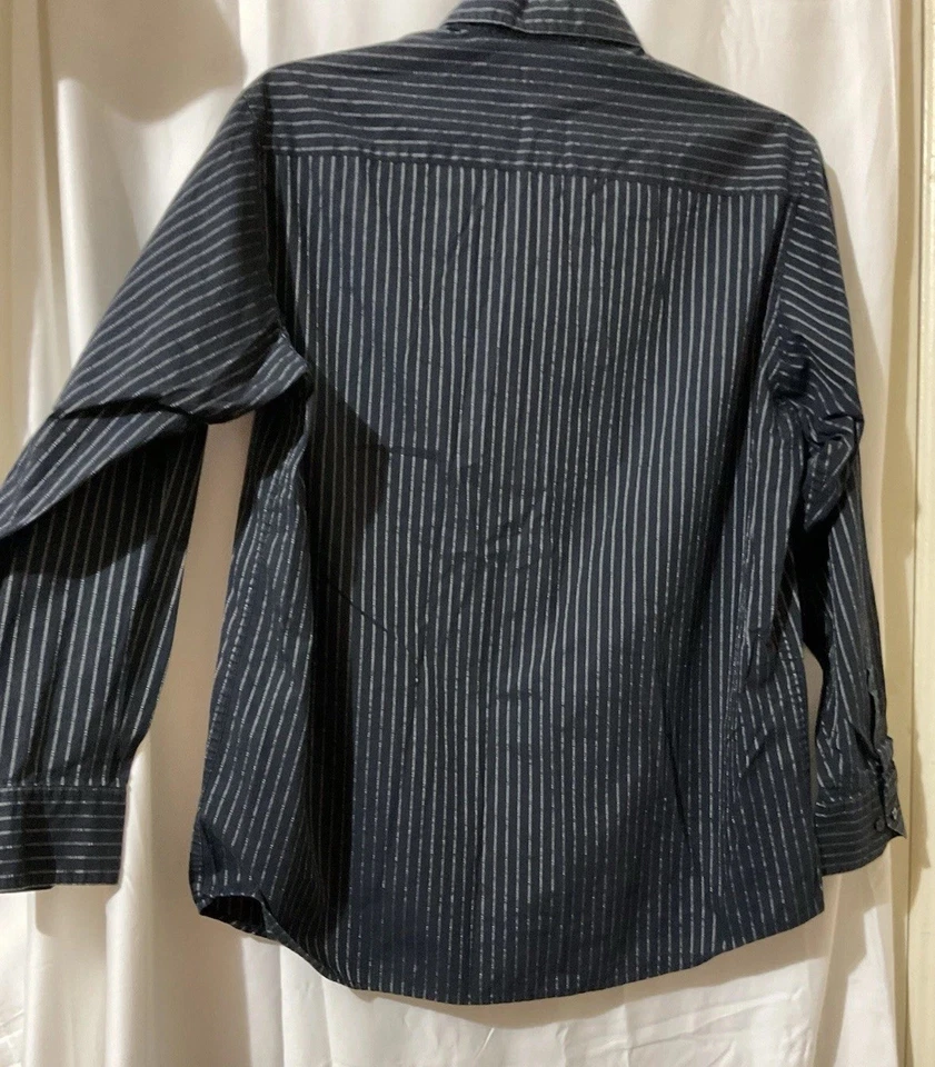 Camisa de vestir para hombre talla L rayas negras y grises manga larga hecha por Axcess Foto 4 de 4