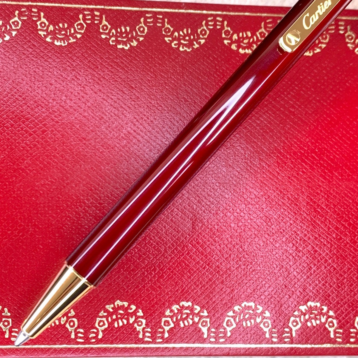 Cartier Ballpoint Pen Santos Bordeaux Lacquer 18k Gold Finish with