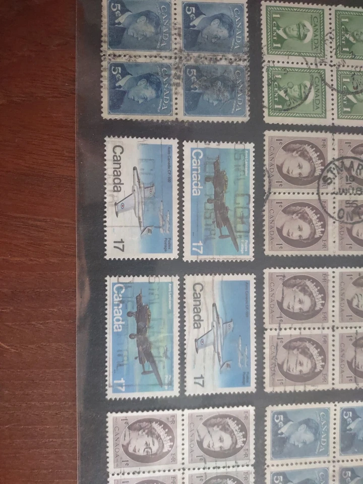 127 Canada Stamps , British Columbia,St Lawrence Seaway,Avro Lancaster - Image 4 of 4