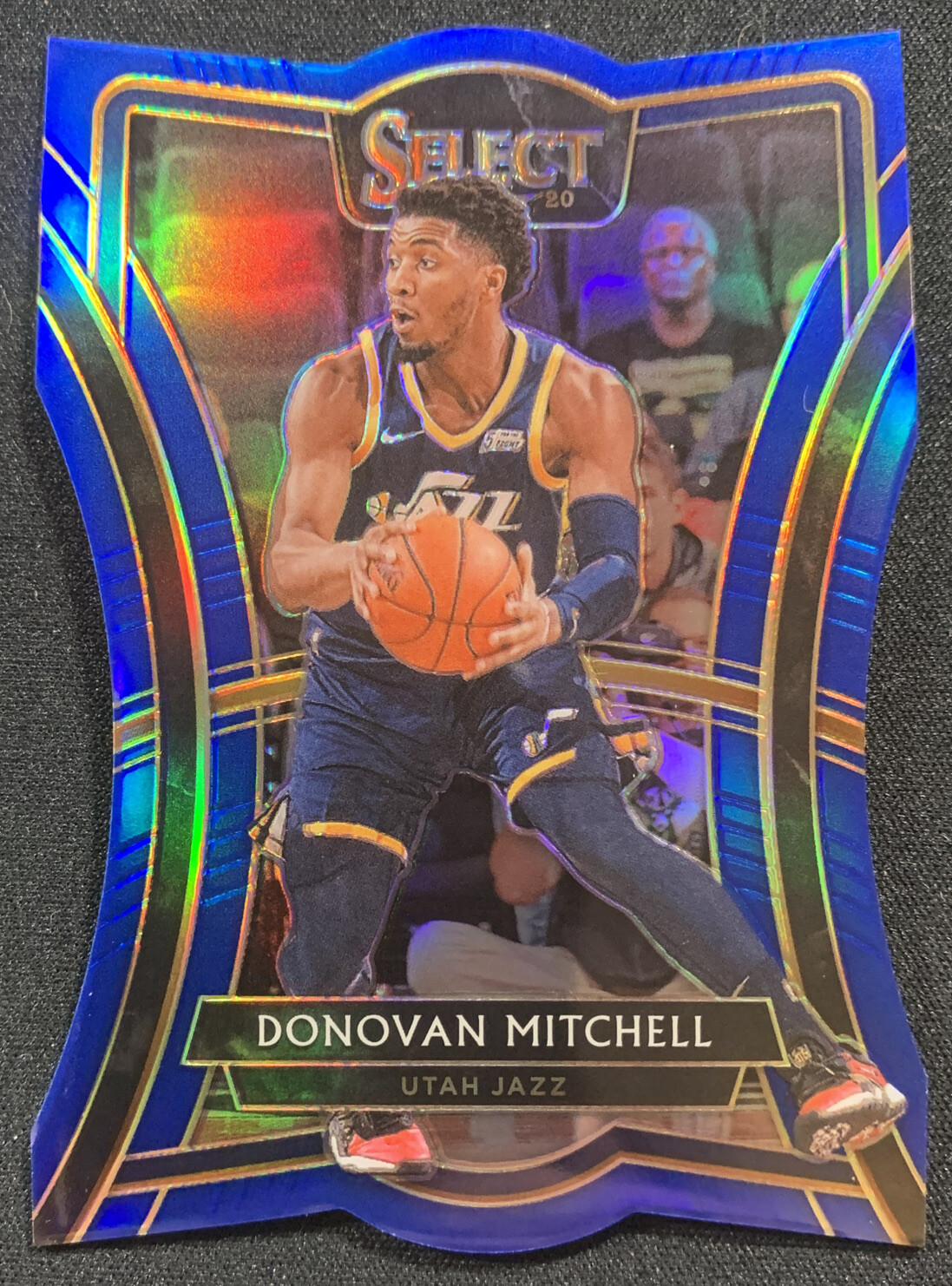 Donovan Mitchell 2019-20 Panini Select Premier Level BLUE DIECUT PRIZM /249 #196