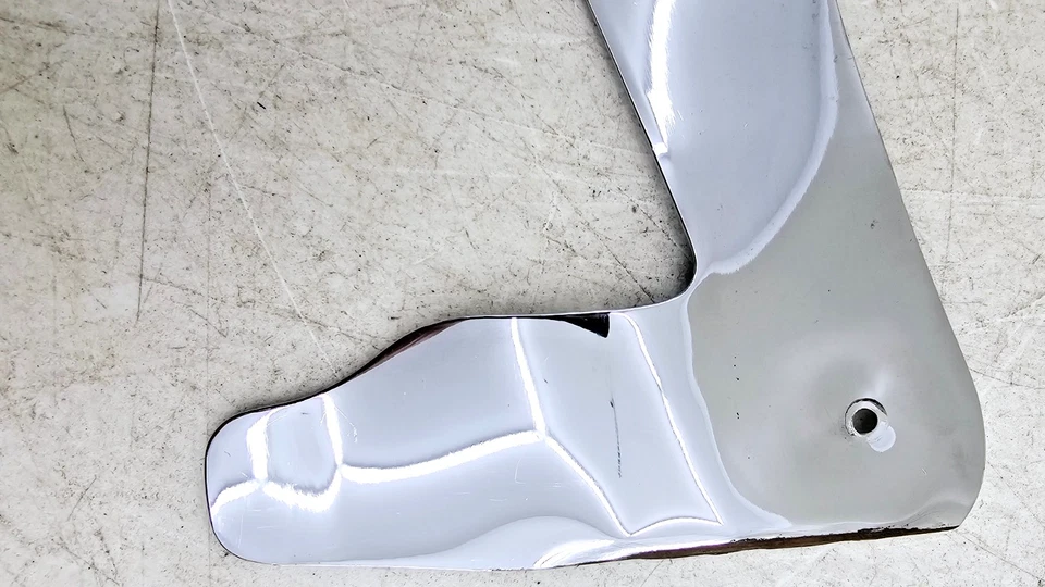 Cubiertas de cuadro trasero Harley Softail 1988 cromadas Foto 3 de 4