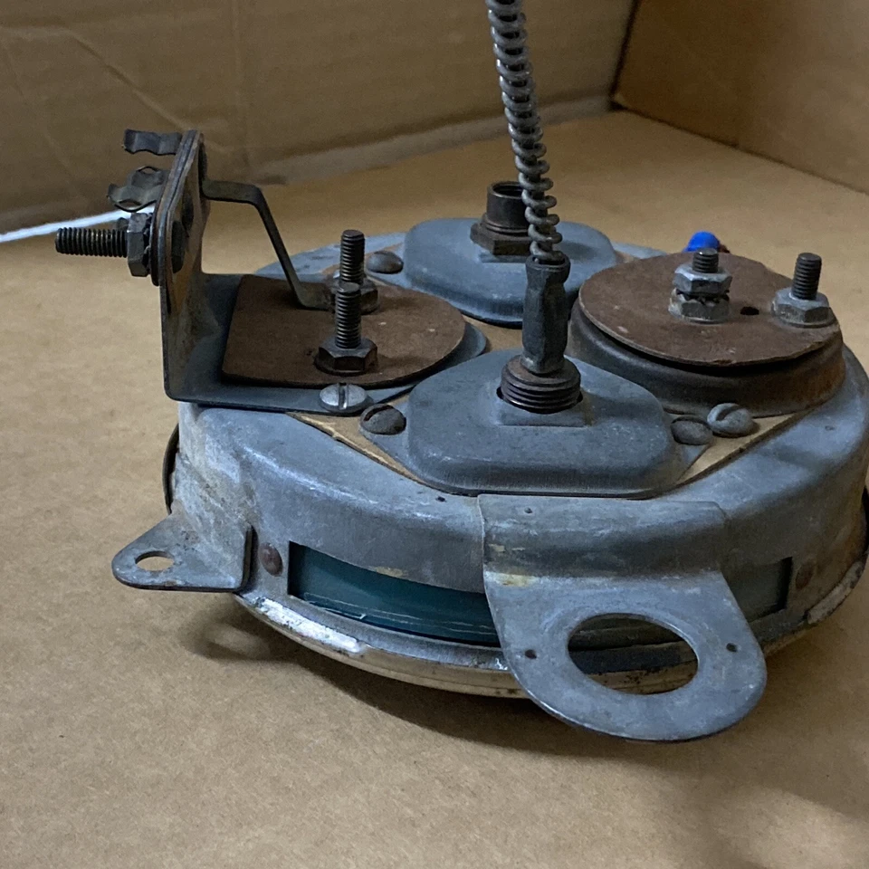 RARE 1935 Dodge Deluxe MAYFLOWER Plymouth Fuel, Oil, Heat, Amps Dash Cluster OEM - Image 4 of 4