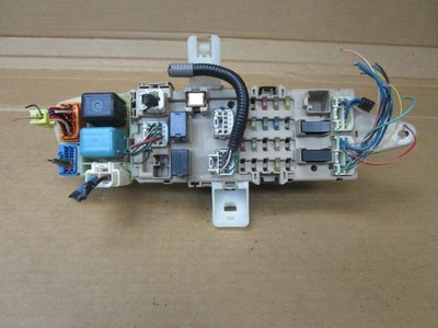 01 02 03 04 05 Lexus GS300 Interior Cabin Fuse Box Relay Dash Block Panel