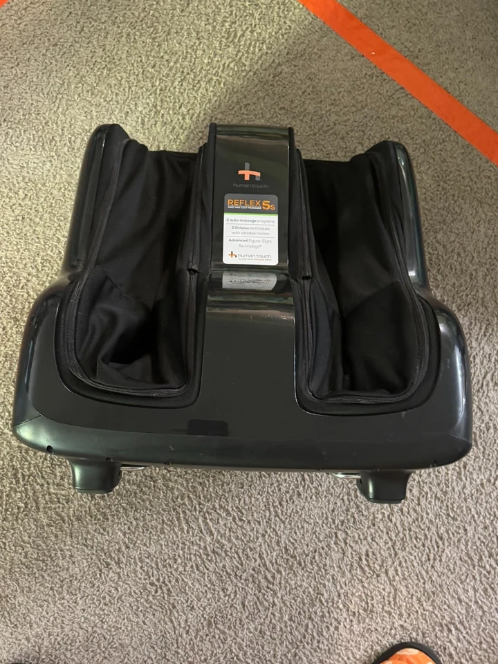 Masajeador de pies y pantorrillas Human Touch Reflex 5s para estrés y fascitis plantar Foto 2 de 4