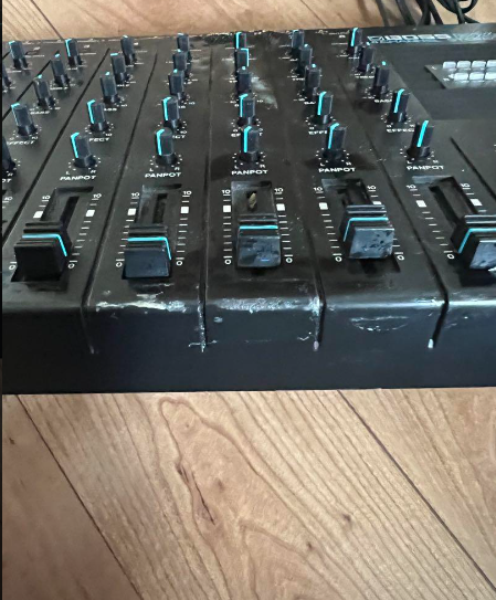 Boss BX-80 8 Channel Stereo Mixer Compact Roland Pro Audio