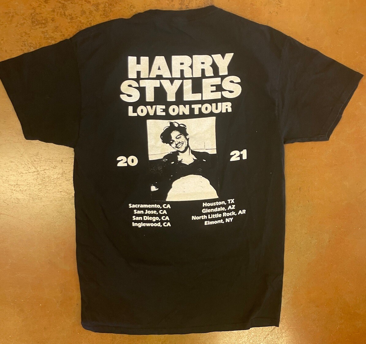 HARRY　TOUR 2019“Awesome!” HARRY STYLES SHIRT MEN'S 2021 LOVE ON TOUR. Front & Back Graphic