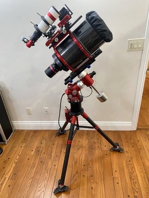 Telescope Equipment Lot