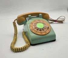 Vintage Bell System Western Electric Rare Green/Yellow 2 Tone Rotary Dial Phone