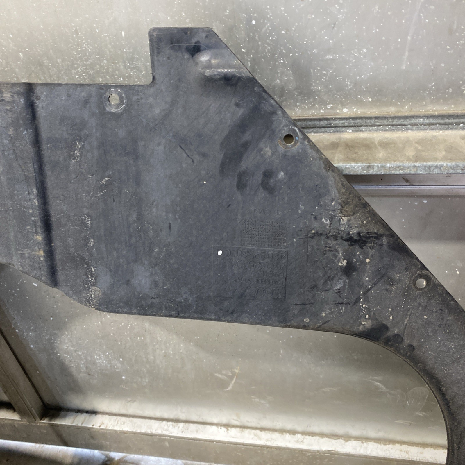 2008 2009 2010 2012 2014 2015 AUDI R8 Engine FLOOR COVER SPLASH SHIELD OEM 525